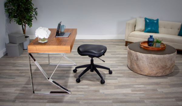 Saddle Stool 200